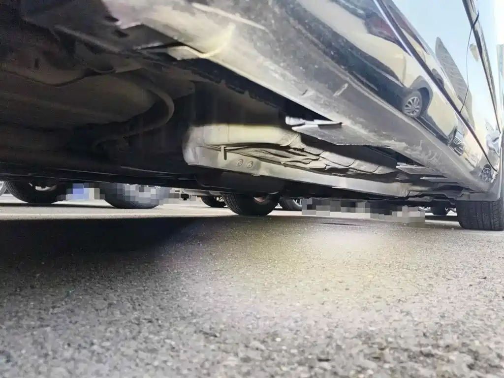 Фото 8 - Toyota Camry