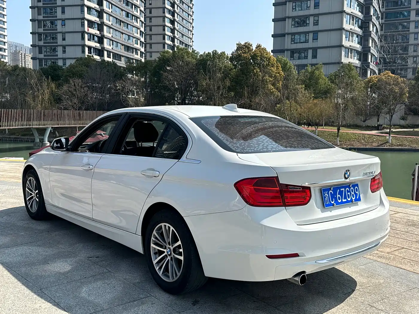 BMW 3 Series 2013 Facelift 320Li Style Design Package фото 6