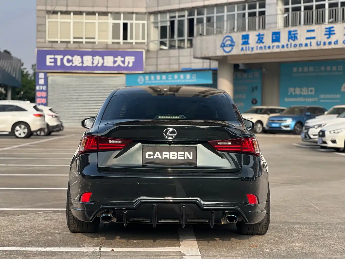 Lexus IS 2015 200t F SPORT фото 3