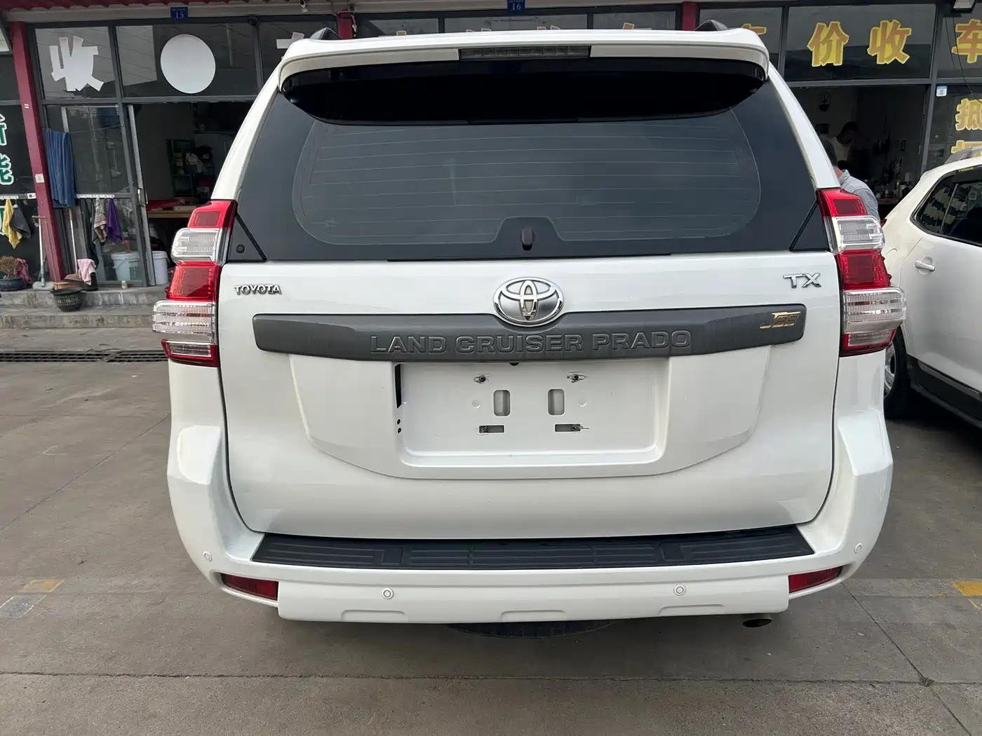 Toyota Prado 2016 2.7L Auto Standard Edition фото 8