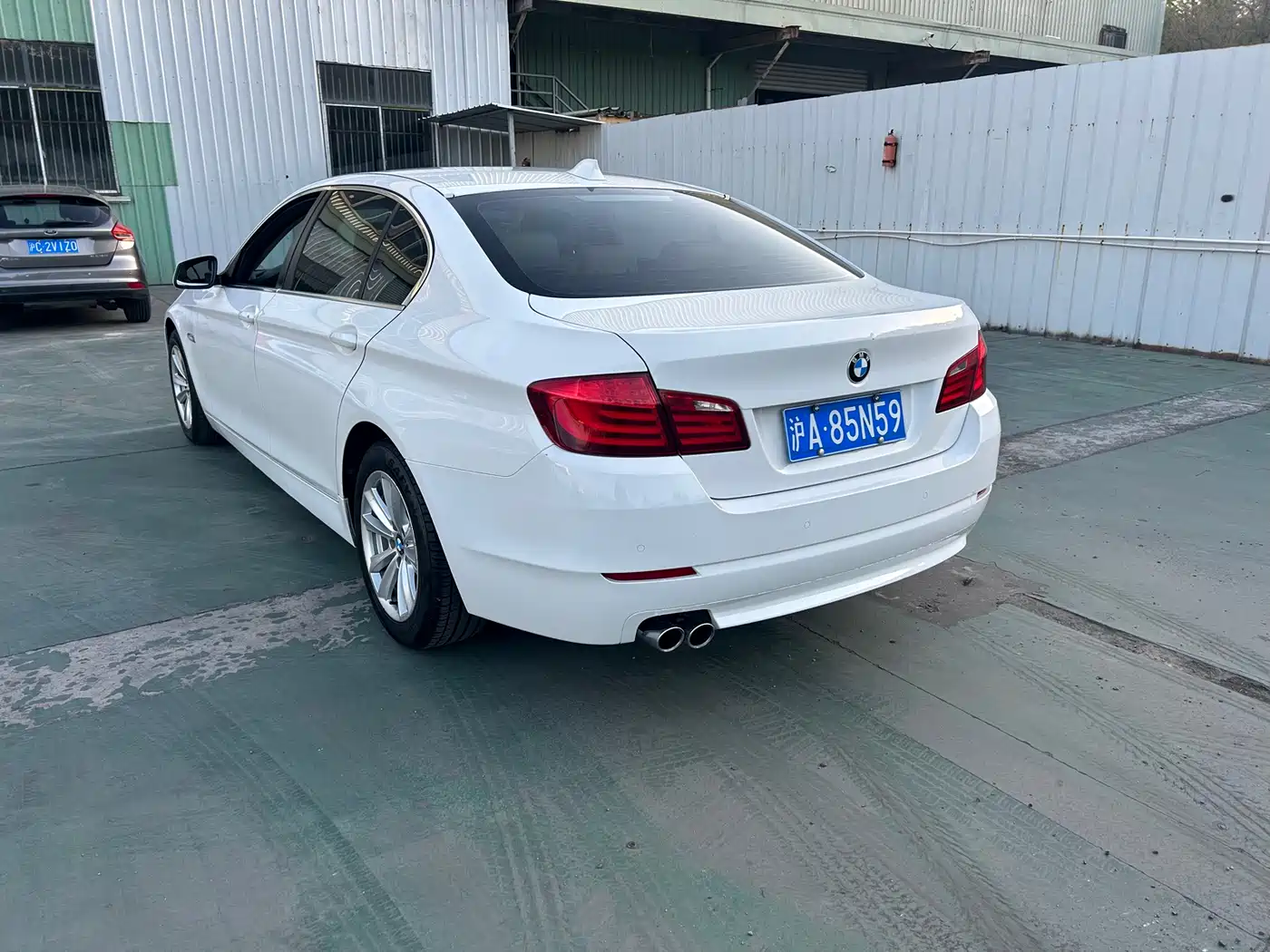 BMW 5 Series 2011 520Li Elegance фото 14