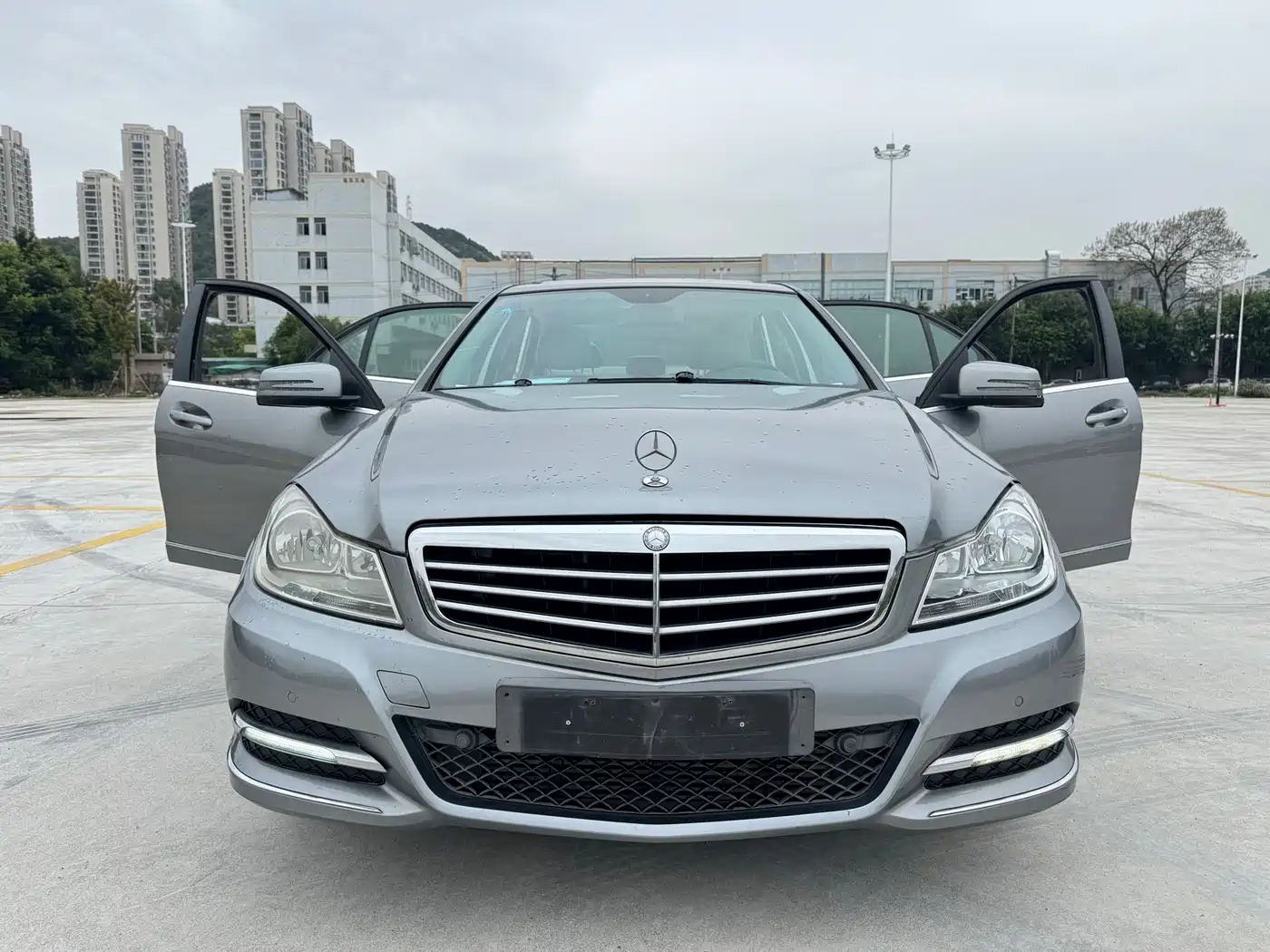 Mercedes-Benz C-Class 2013 C 260 Elegance Grand Edition фото 2