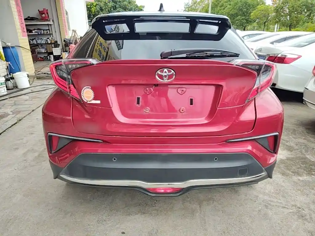 Photo 6 - Toyota C-HR