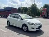 صورة 3 - Hyundai Reina