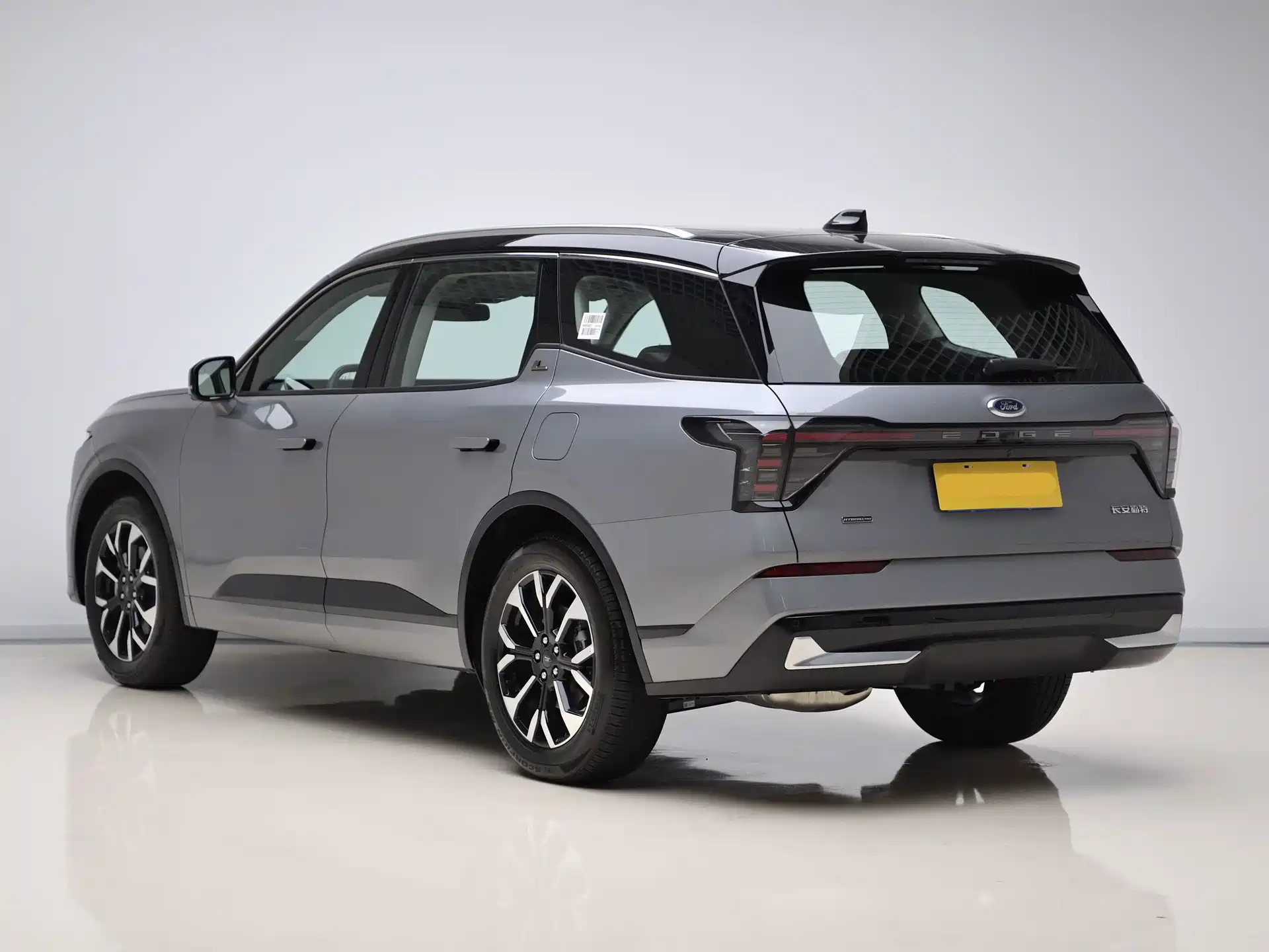 Фото 4 - Ford Edge