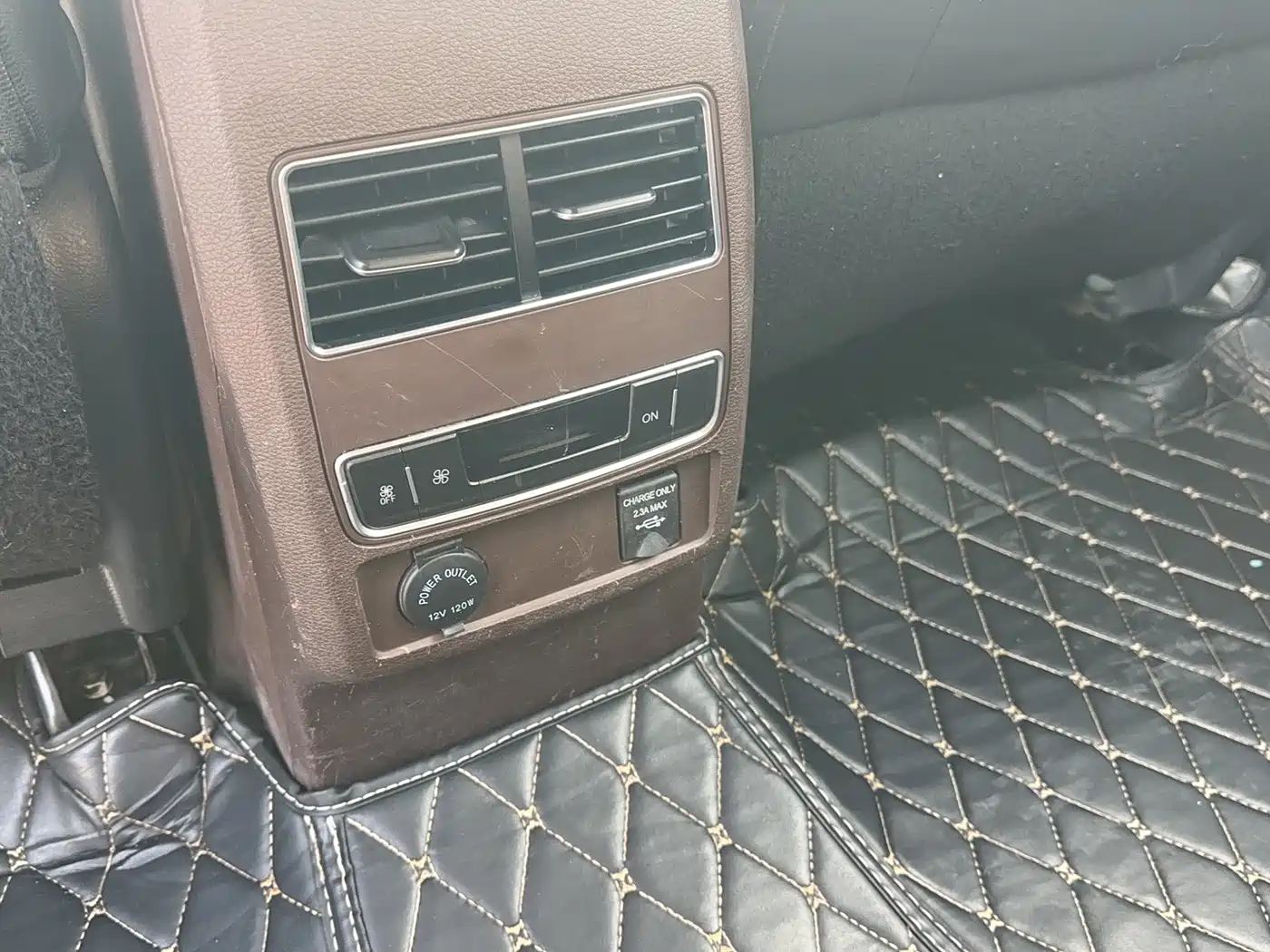 Dongfeng Fengxing Jingyi X6 2018 2017 Joy Series 1.5T Manual Luxury