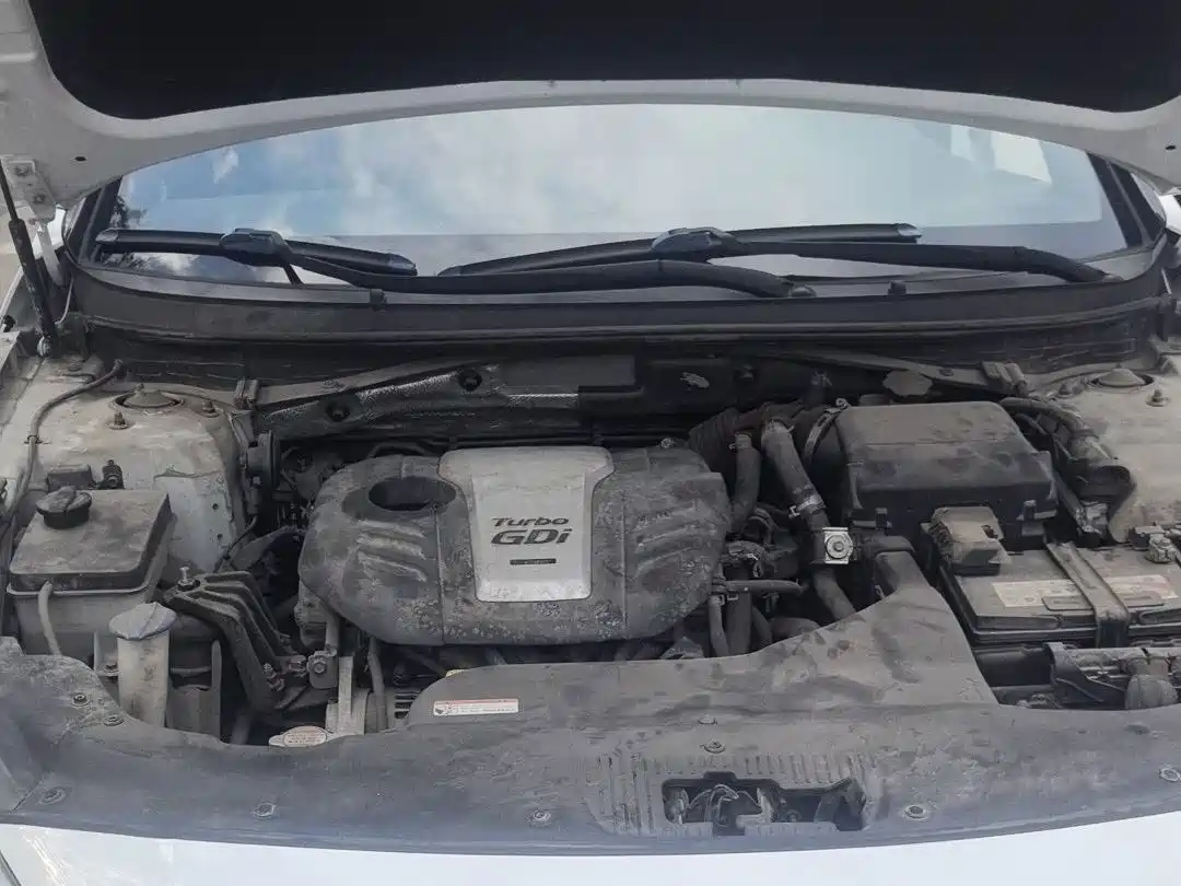 صورة 13 - Hyundai Sonata