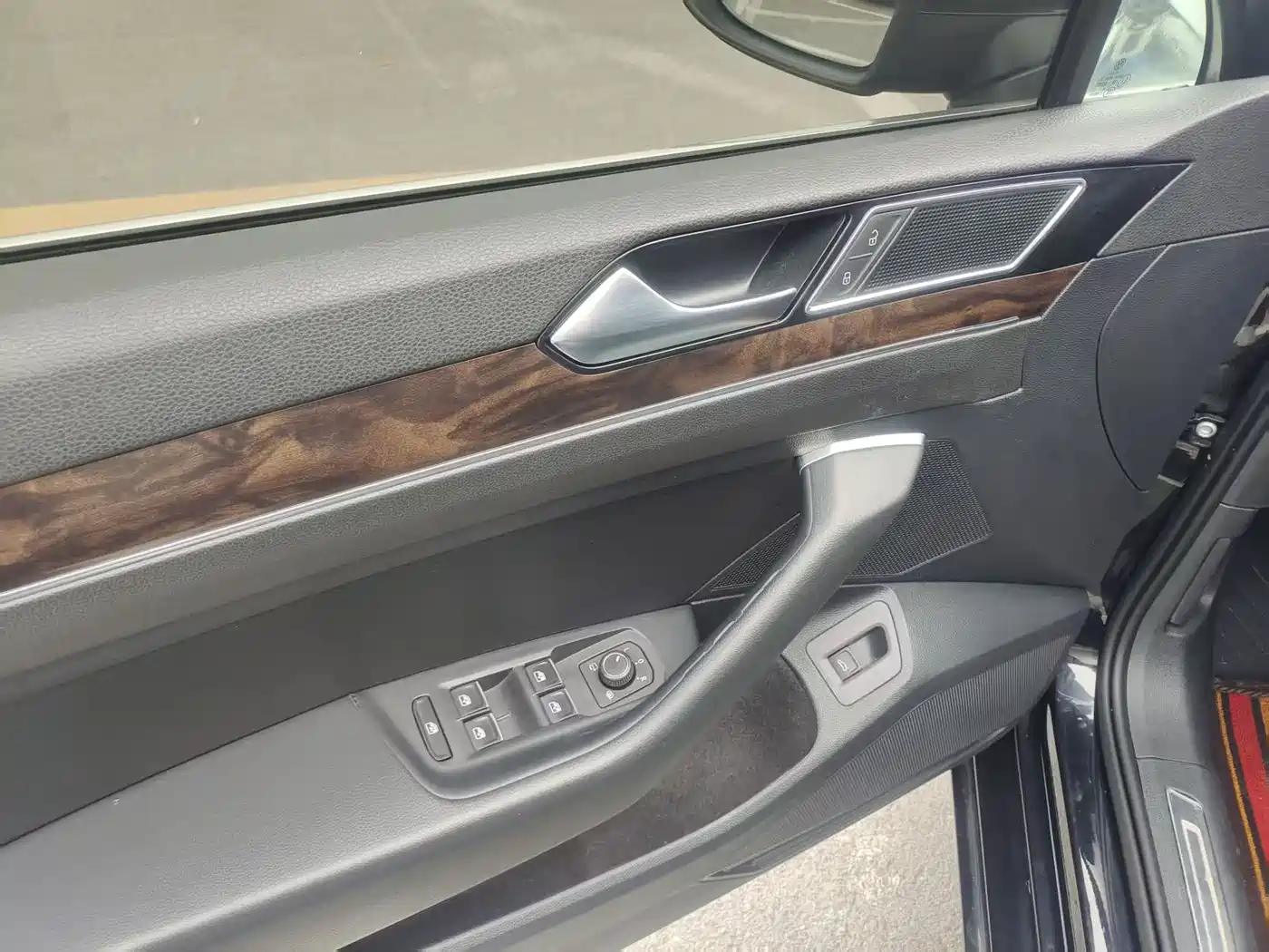 Volkswagen Magotan 2019 330TSI DSG Luxury Class China VI фото 17