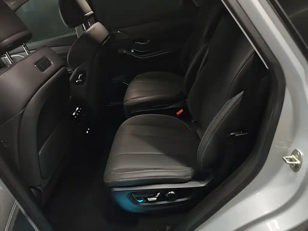 Jetour Shanhai L9 2025 2025 Model 1.5TD 2DHT Flagship 6-Seater