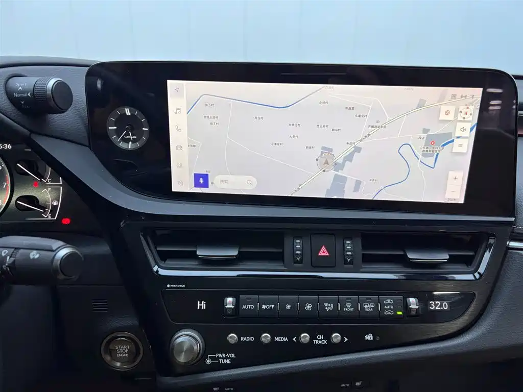 Lexus ES 2022 200 Excellence Edition фото 23