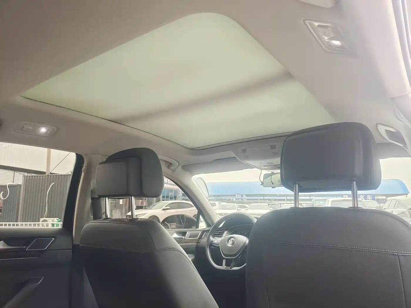Volkswagen Magotan 2019 330TSI DSG Luxury Class China VI фото 12