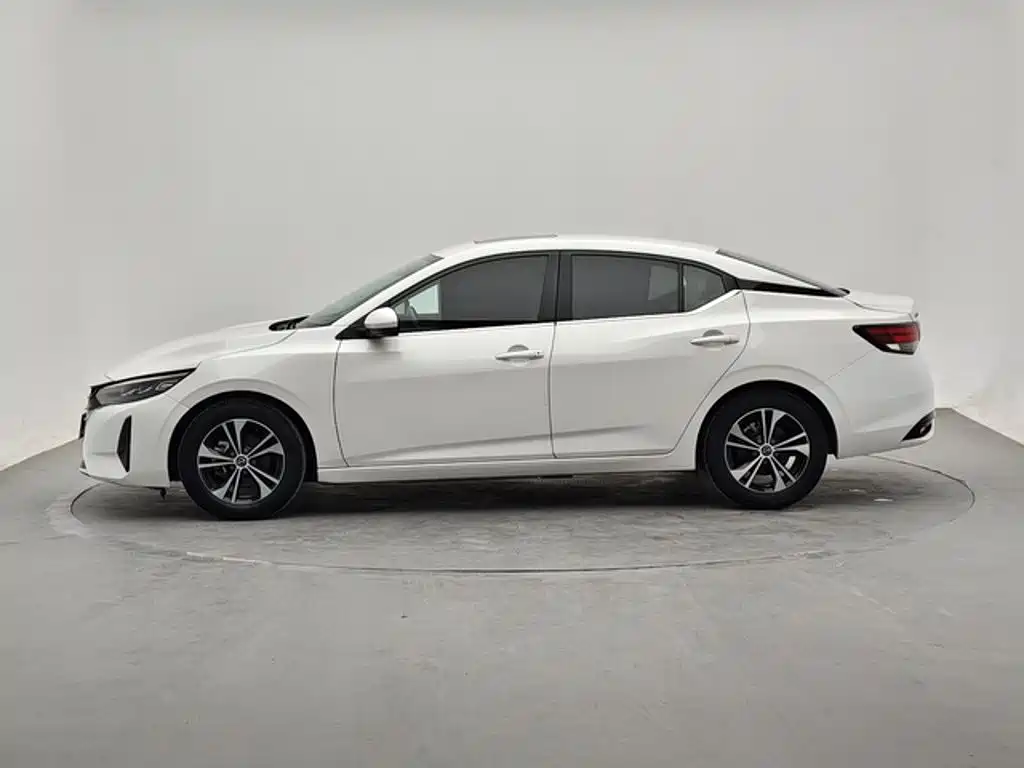 Nissan Sylphy 2024 2023 1.6L CVT Deluxe Edition