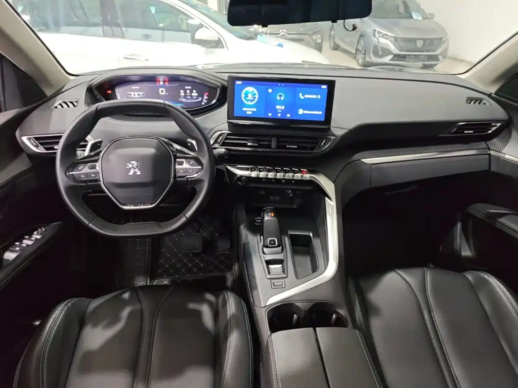 صورة 10 - Peugeot 4008