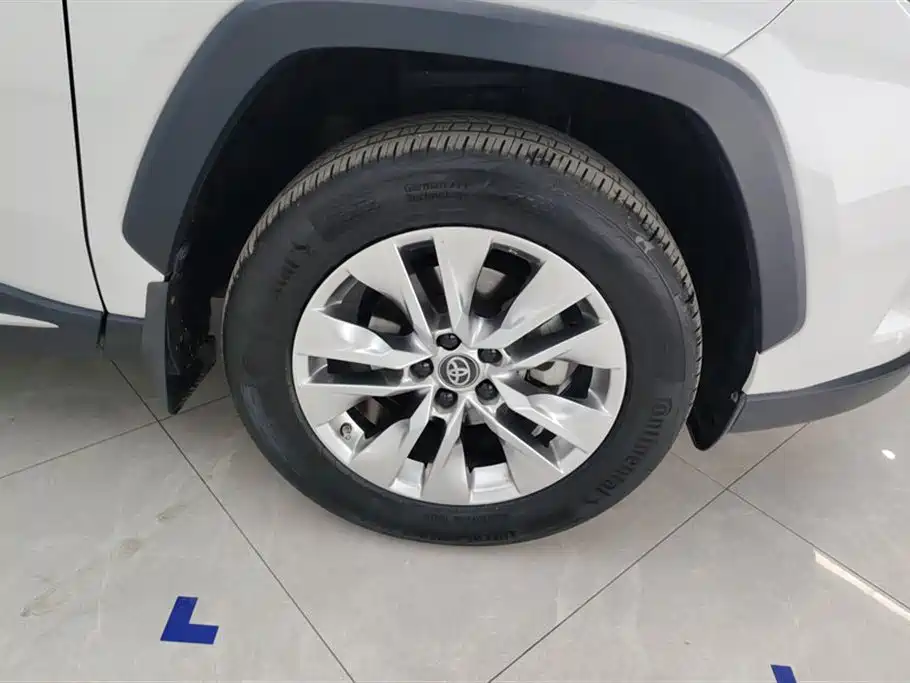 Toyota Wildlander 2020 2.0L CVT AWD Luxury Edition фото 6