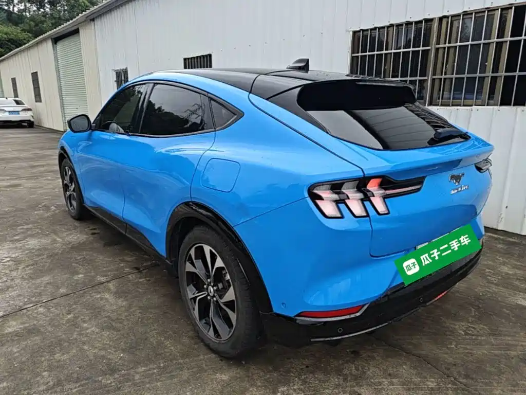 Ford Mustang Mach-E 2022 2021 Boundless RWD Luxury (Long Range)