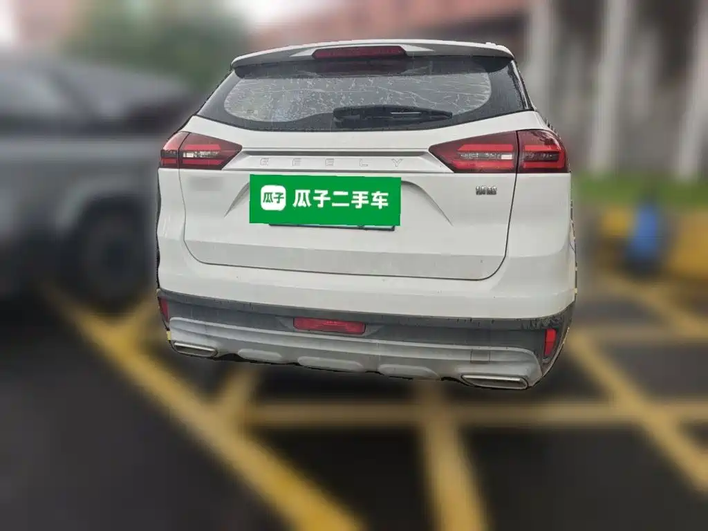 Фото 3 - Geely Boyue