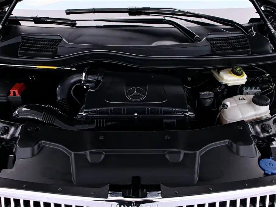 Mercedes-Benz Vito 2023 2.0T Business 7-Seater фото 19