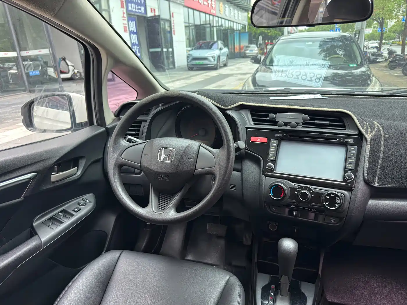 صورة 16 - Honda Fit
