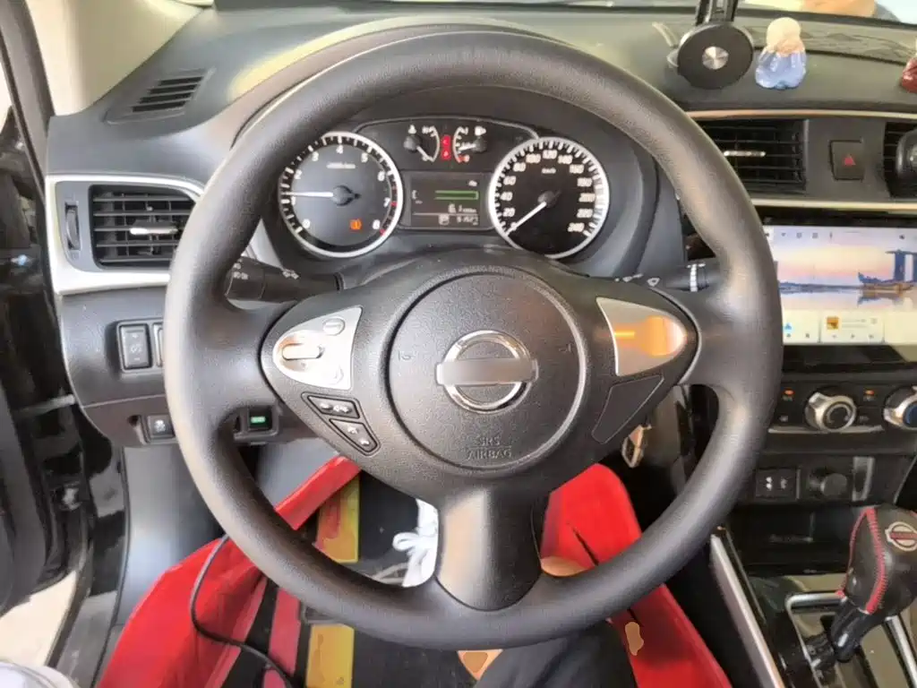Nissan SYLPHY, миниатюра 11