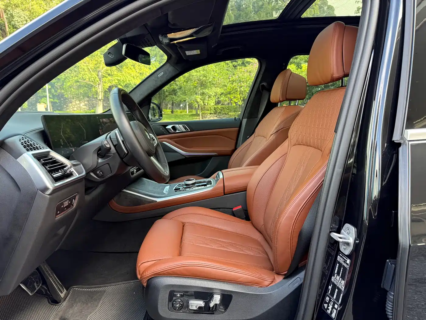 BMW X7 2023 xDrive40i Exclusive M Sport Package фото 8