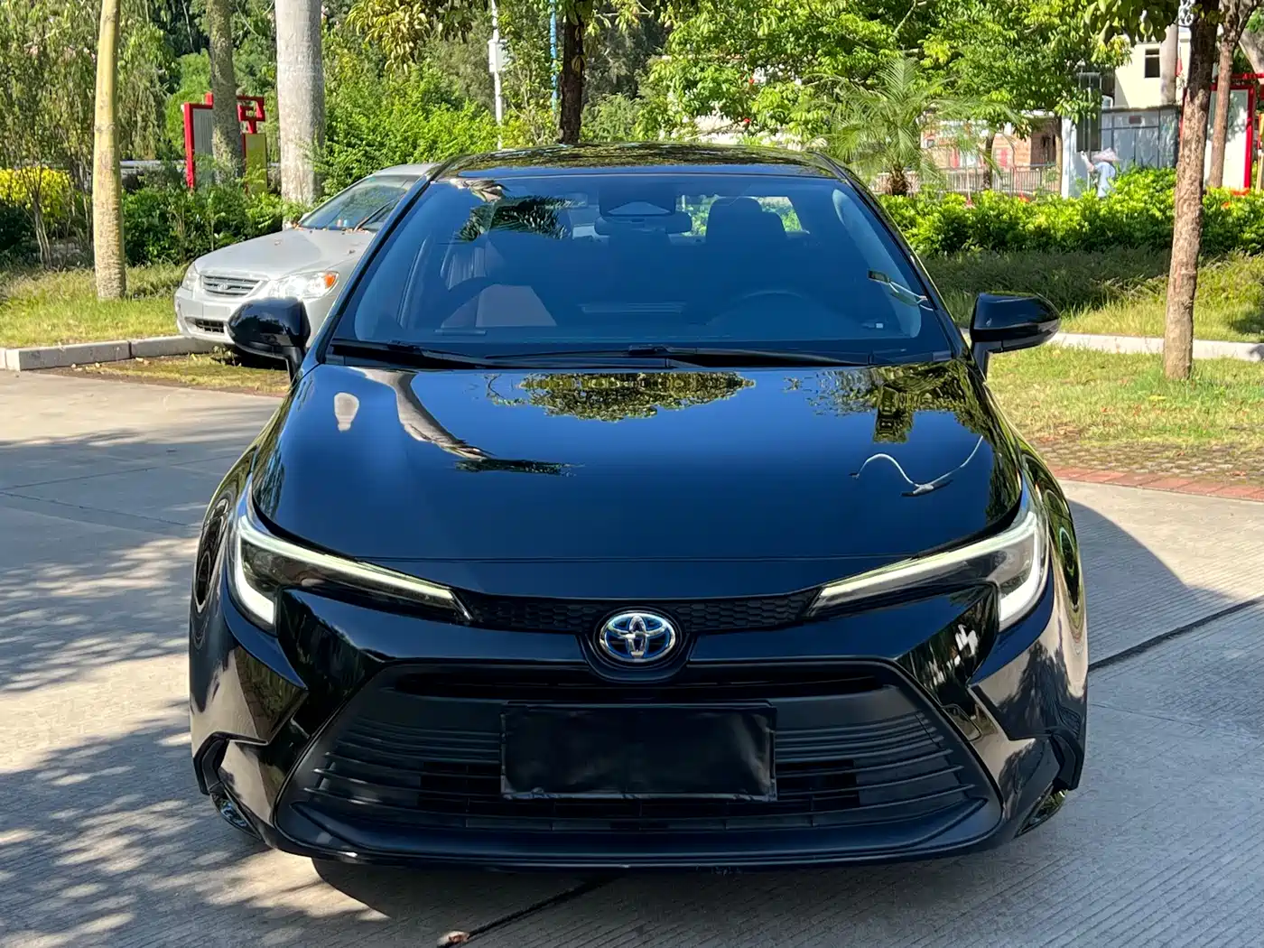 Toyota Levin 2023 Smart Hybrid 1.8L Leading Edition фото 2