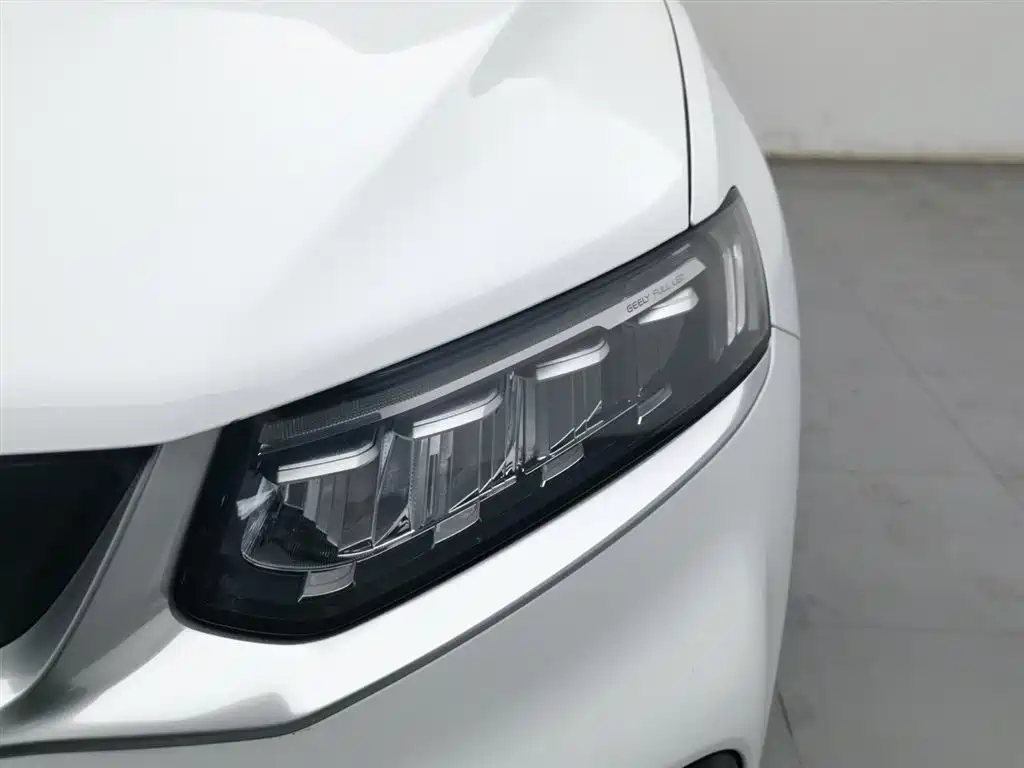 GEELY AUTOMOBILE XINGYUE