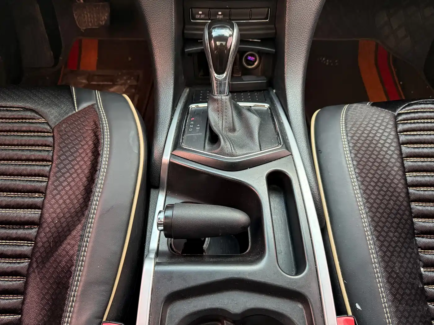 Jiangling Yusheng S350 2014 2013 2.4T Automatic 4WD Diesel Premium Luxury 5-seater