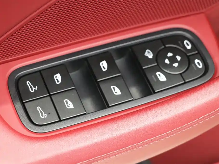 Porsche Panamera 2023 Panamera 2.9T Platinum Edition фото 11