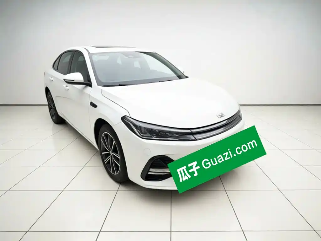 Geely Galaxy Galaxy A7 2025 2025 EM-i 70km Voyage Edition
