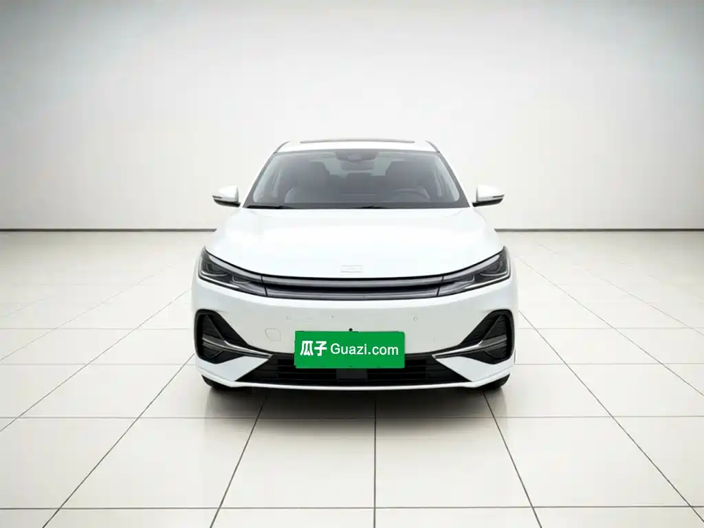 Geely Galaxy Galaxy A7 2025 2025 EM-i 70km Voyage Edition