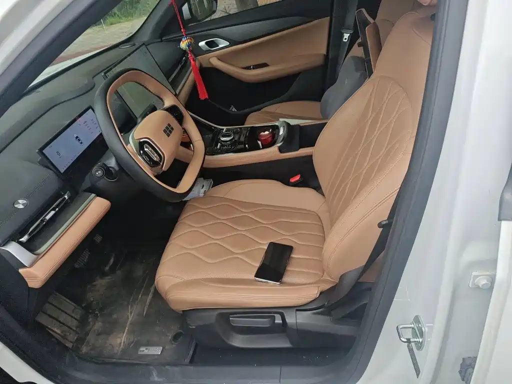 Geely Galaxy Galaxy A7 2025 2025 EM-i 70km Voyage Edition