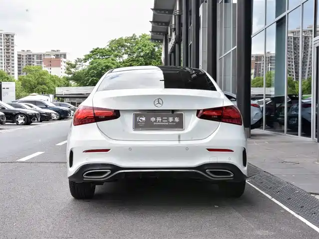 Mercedes-Benz A-Class 2023 A 200 L Fashion — фото 4