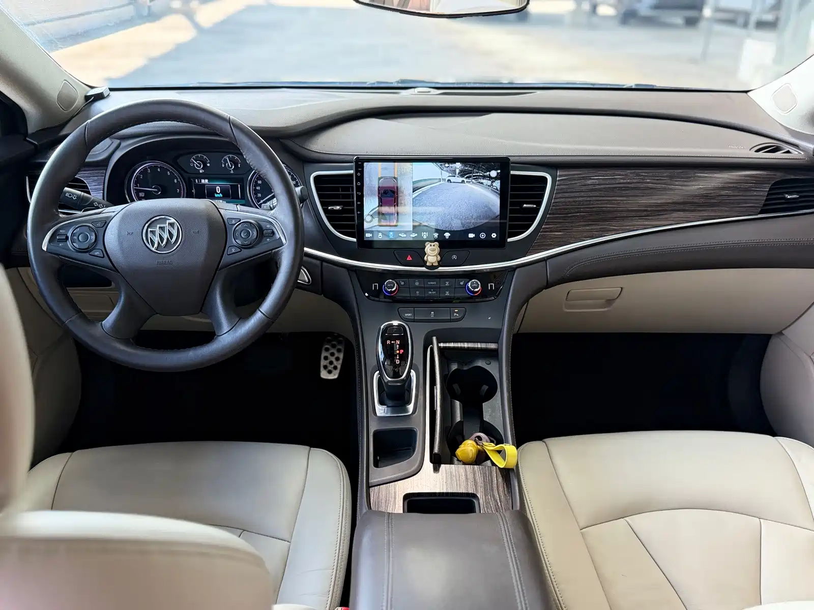Photo 7 - Buick LaCrosse