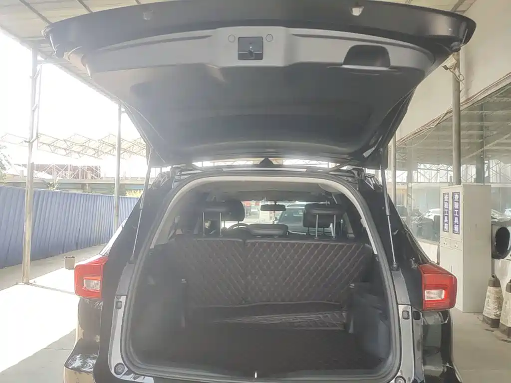 Фото 19 - Haval M6