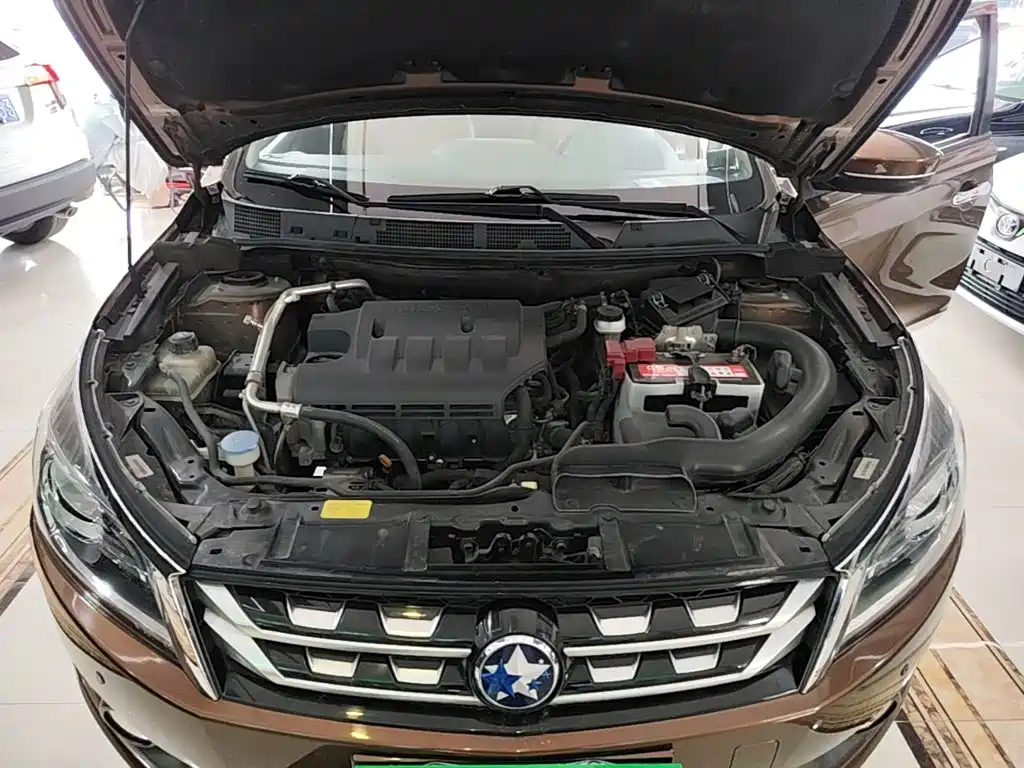 Venucia T70 2018 2016 1.6L Manual Rui Xing Edition