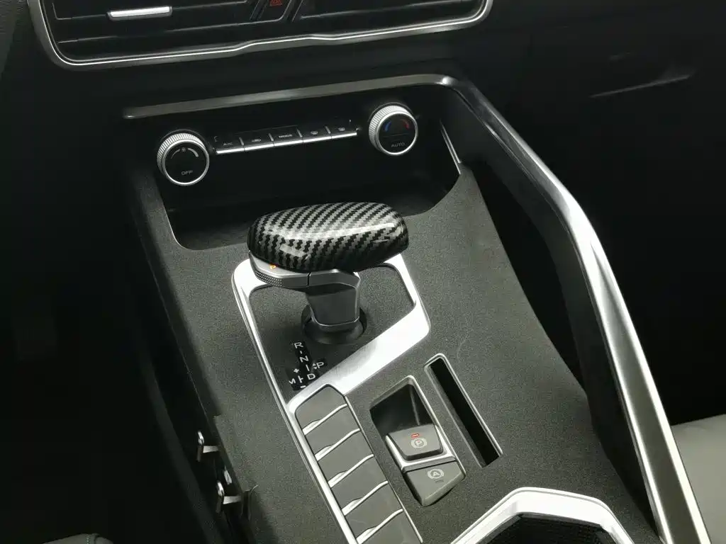Geely Coolray 2025 2024 1.5T DCT Soaring Dragon Edition