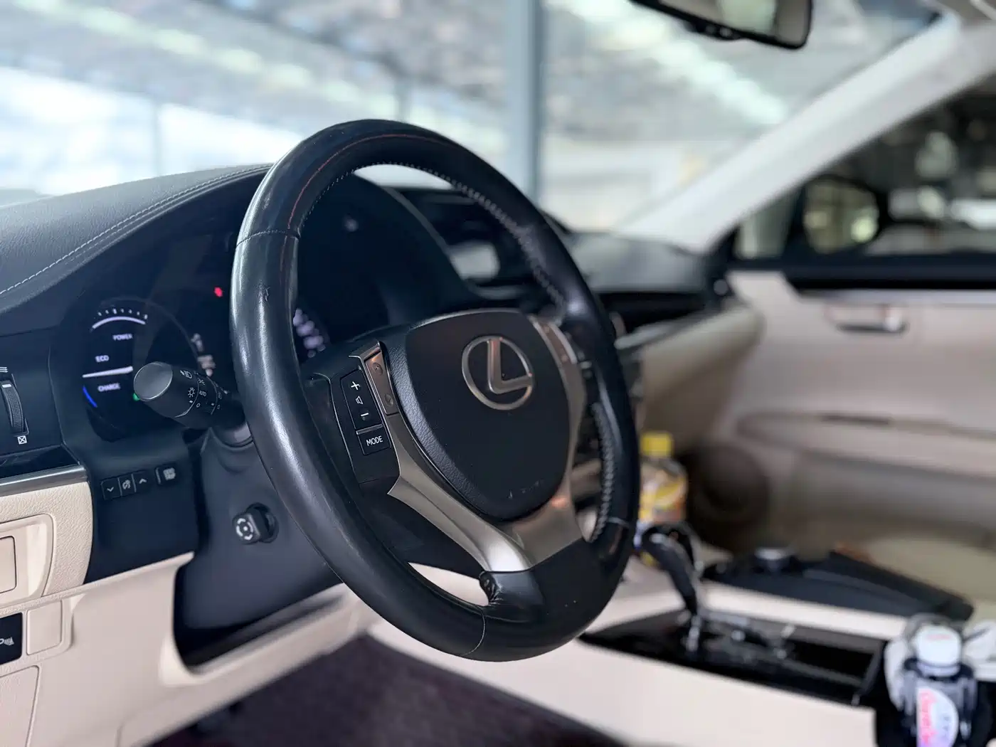 Фото 6 - Lexus ES