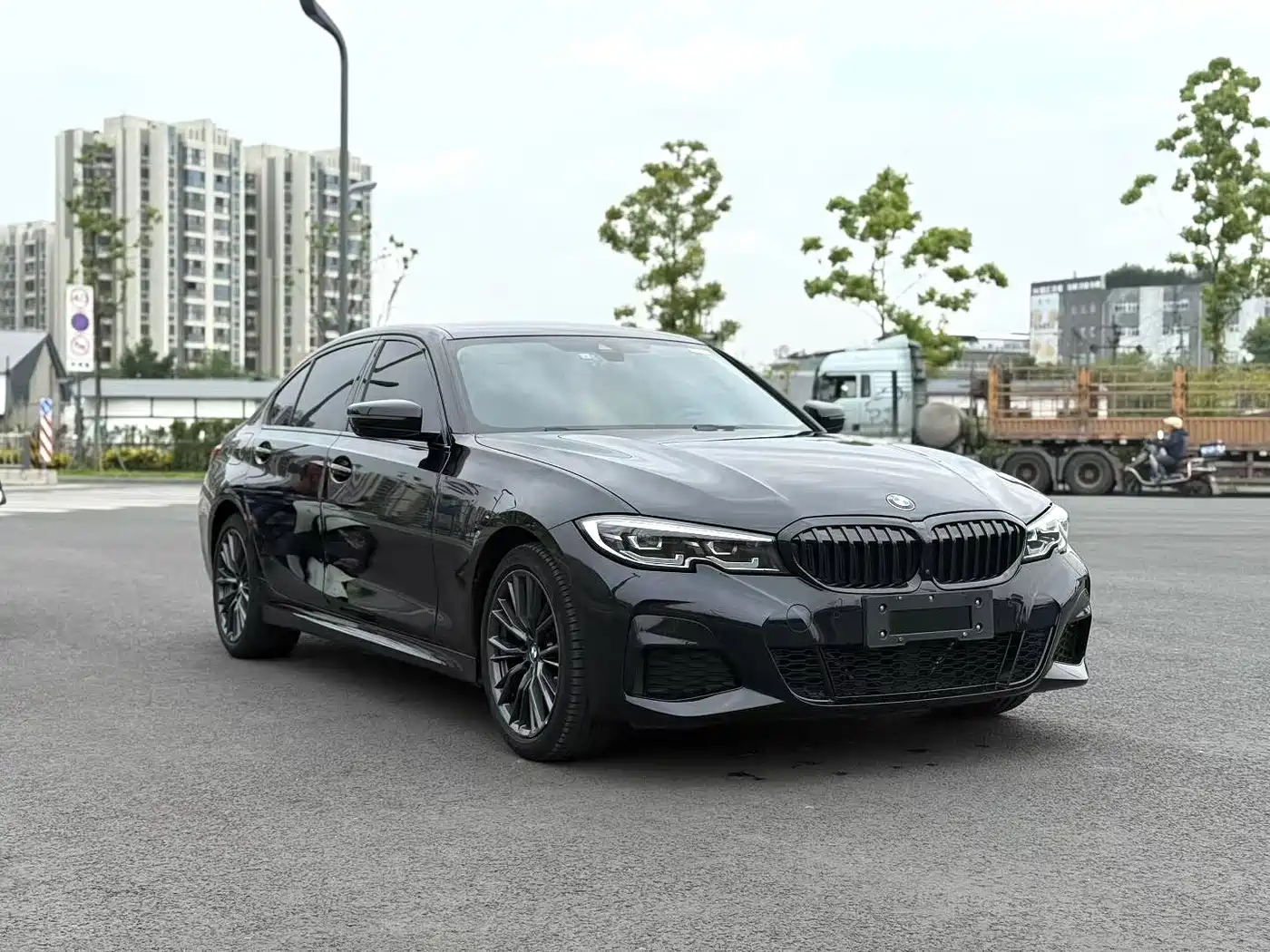 BMW 3 Series 2021 325Li M Sport Night Edition фото 3