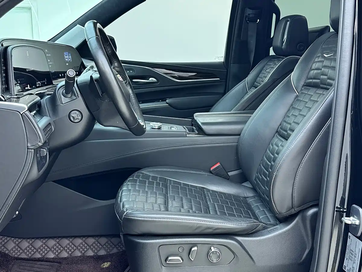 Cadillac Escalade 2023 2023 ESCALADE-V ESV North American Edition