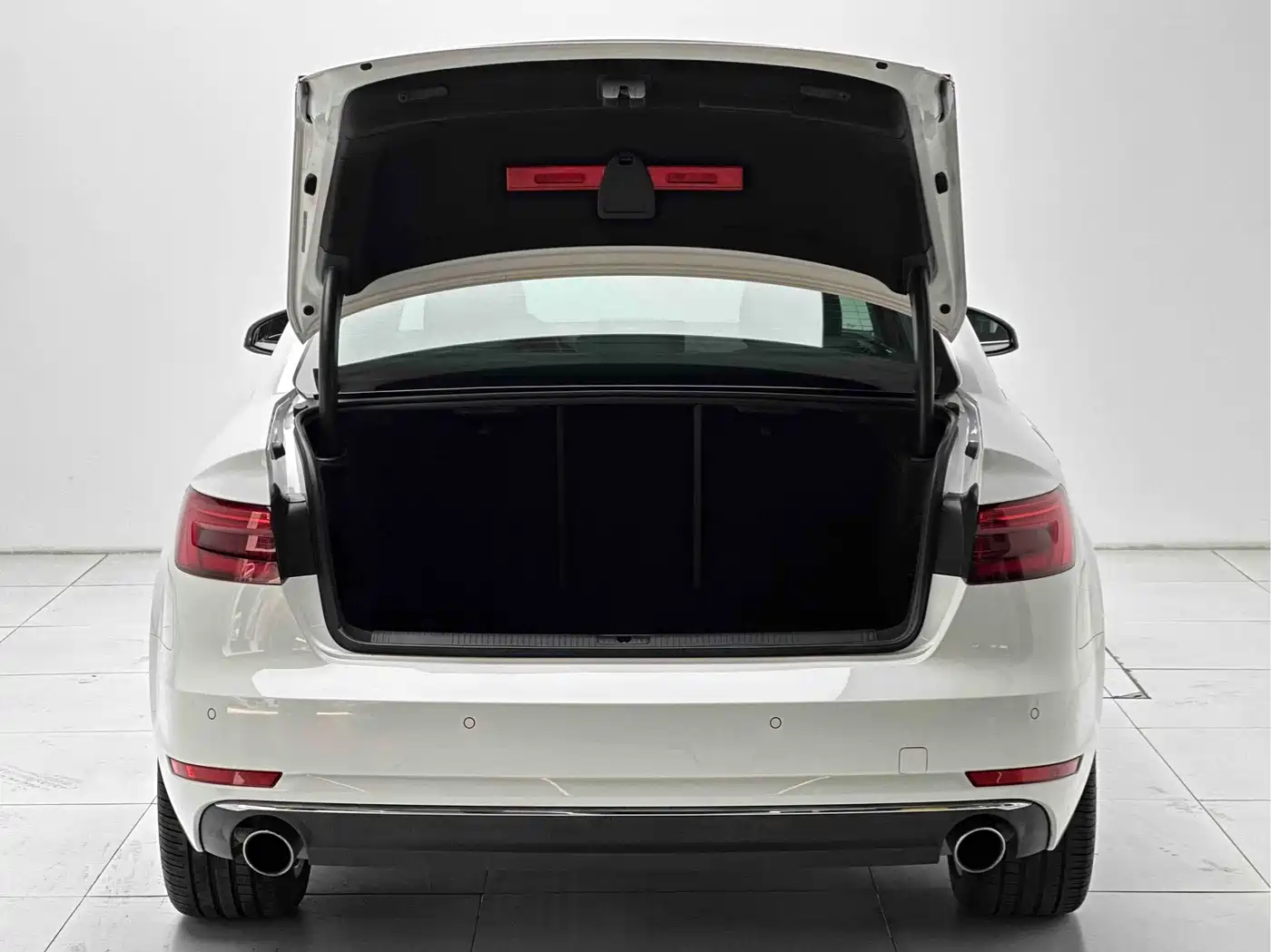 Photo 22 - Audi A4L