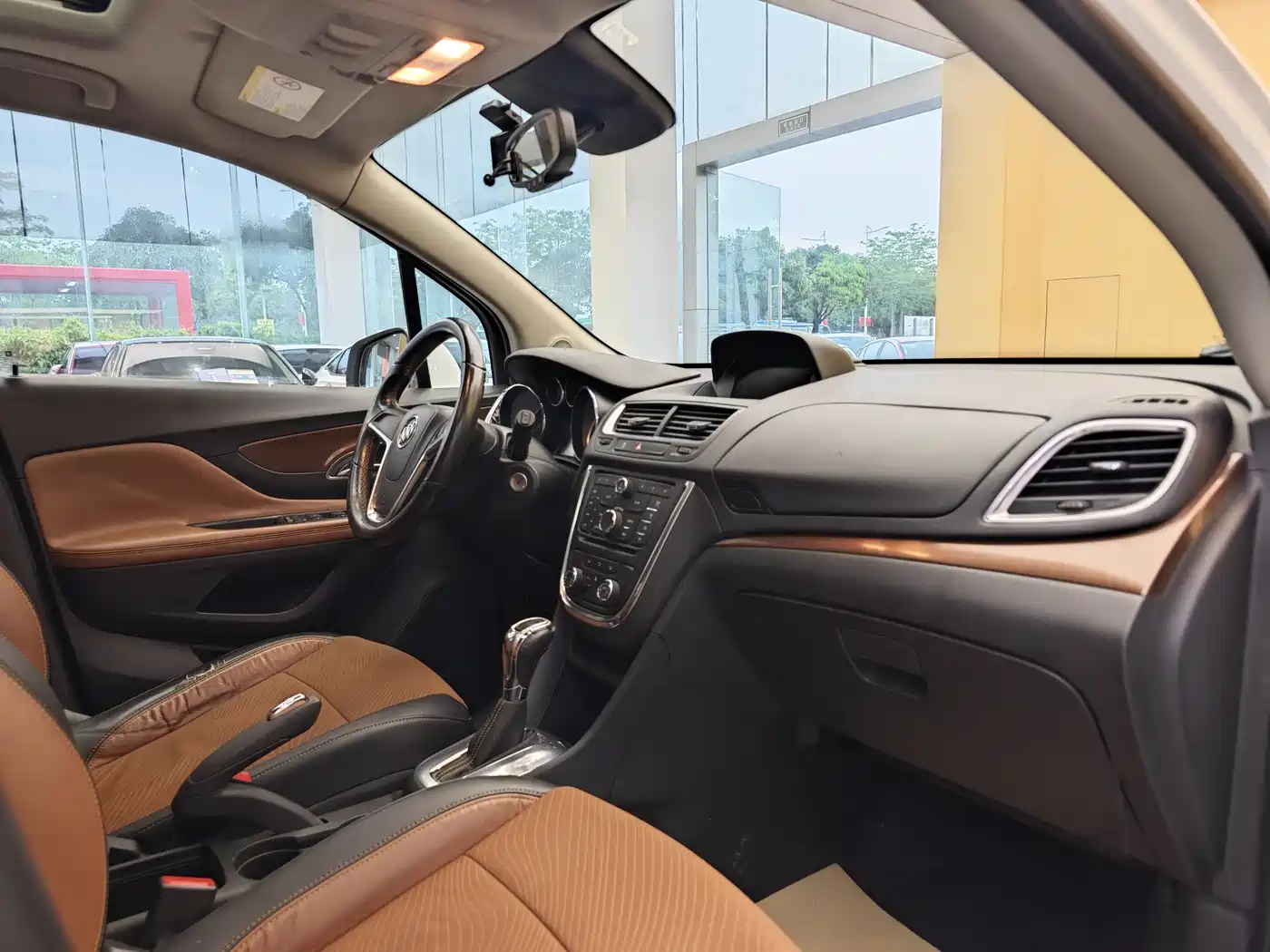 Buick Encore 2014 1.4T Automatic 2WD Urban Elite фото 30