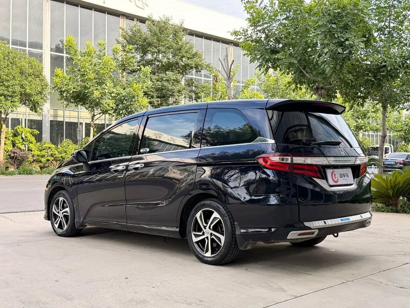 Фото 23 - Honda Odyssey