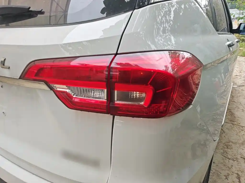 Фото 8 - Haval M6