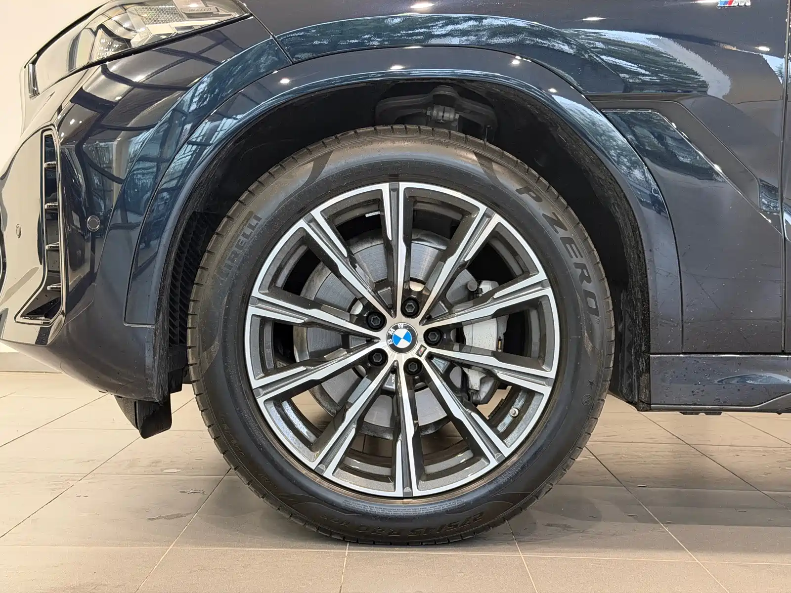 Photo 3 - BMW X6