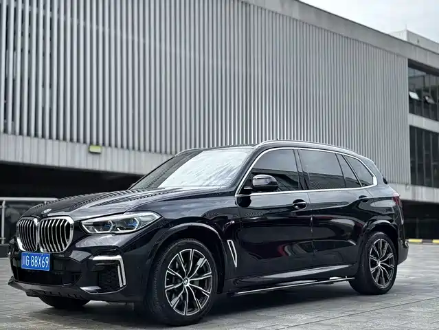 BMW X5 2022 Facelift xDrive 30Li Premium M Sport Package