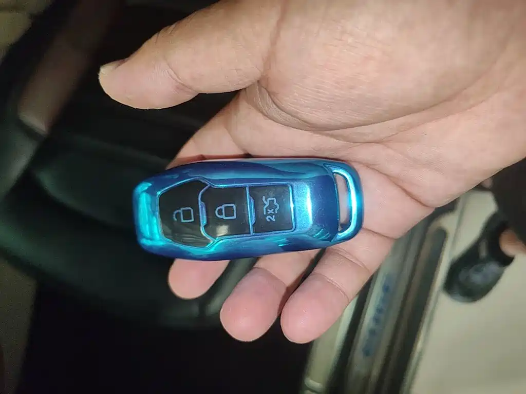 Фото 9 - Ford Edge