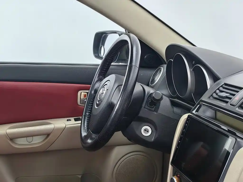 Photo 22 - Mazda 3