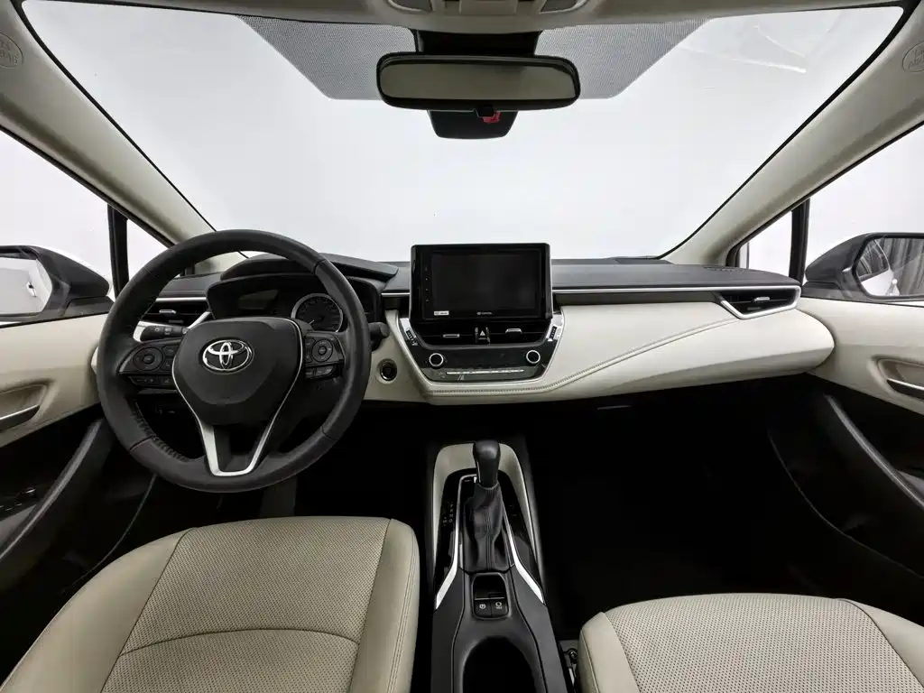 Photo 5 - Toyota Corolla
