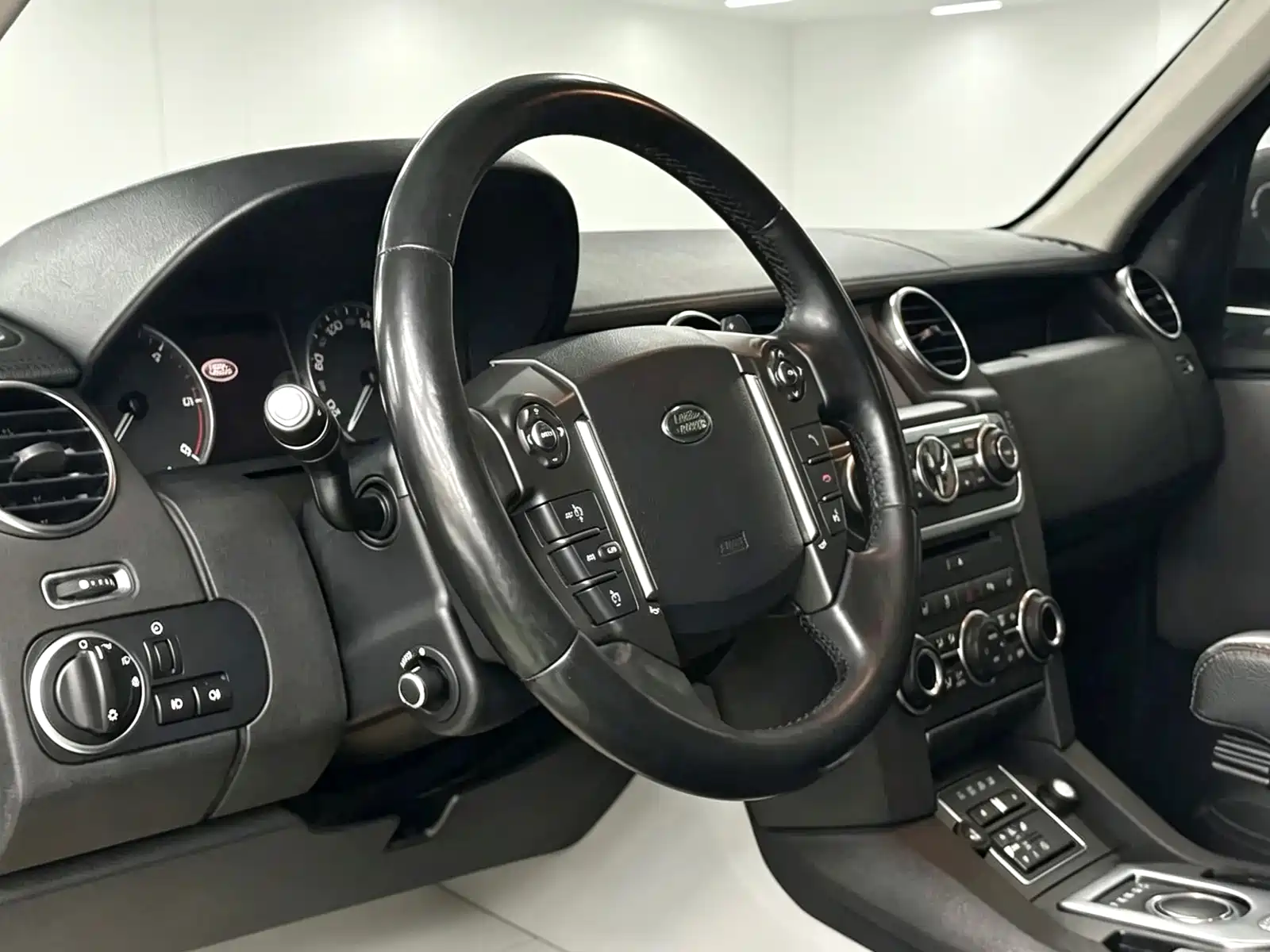 Photo 4 - Land Rover Discovery