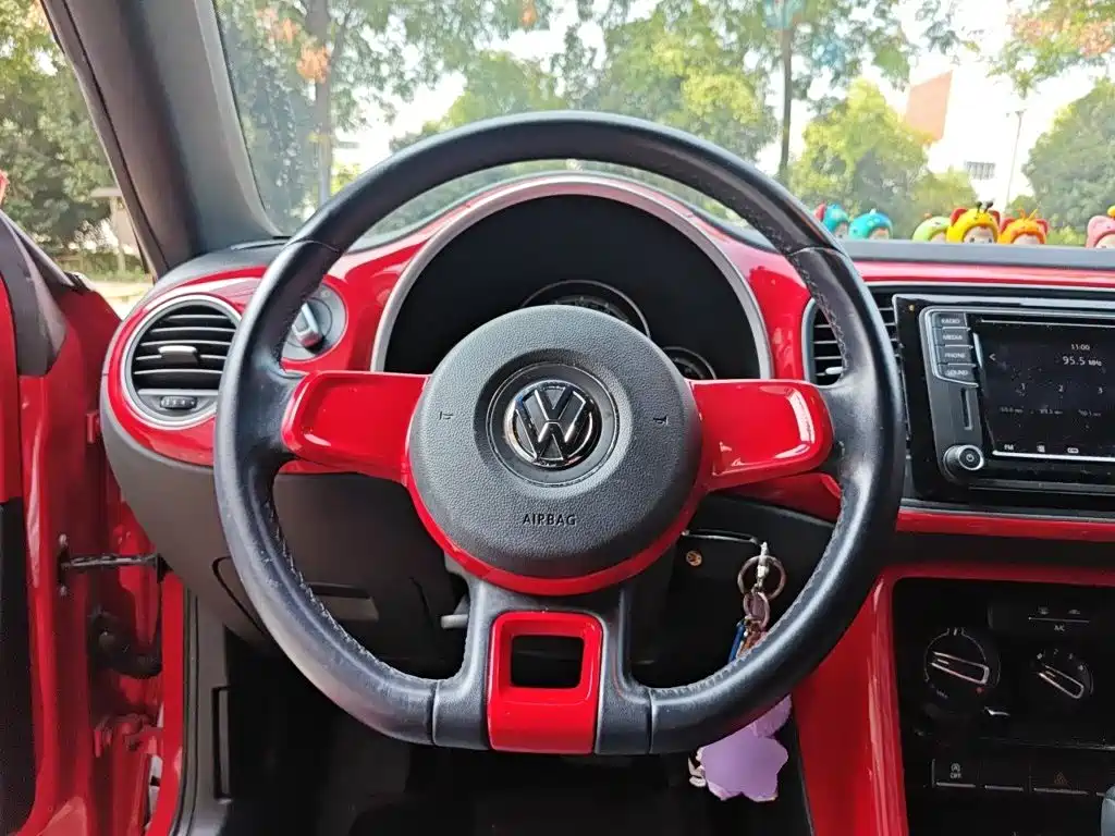 Volkswagen Beetle 2019 2018 180TSI Easy Joy Edition